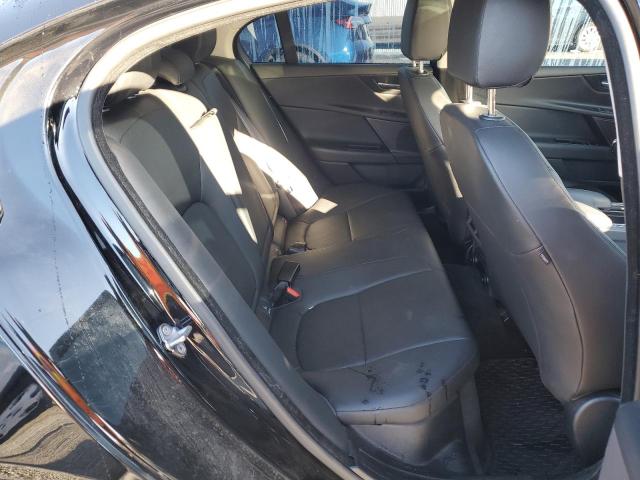 2018 JAGUAR XE PREMIUM SAJAD4FX5JCP37703