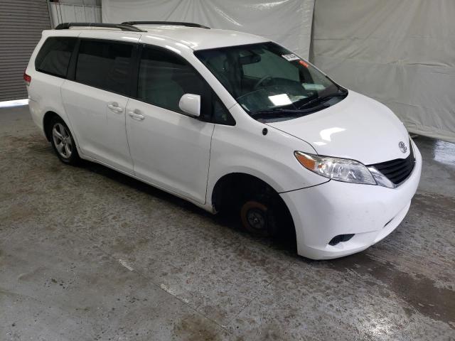 5TDKK3DC2DS392586 | 2013 Toyota sienna le