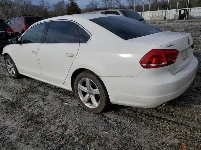 2015 Volkswagen Passat - Image 2