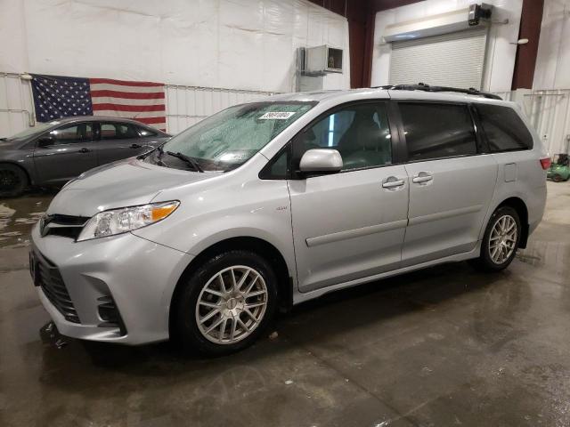 2019 Toyota Sienna LE