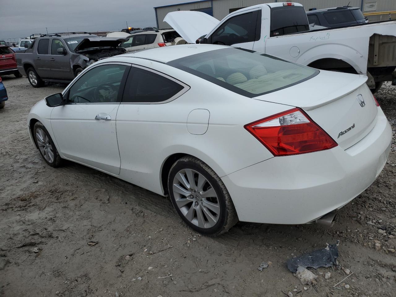 1HGCS2B8XAA010702 2010 Honda Accord Exl