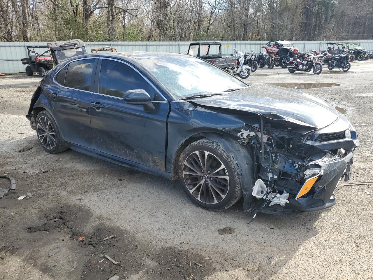 2018 Toyota Camry L vin: 4T1B11HK8JU654011