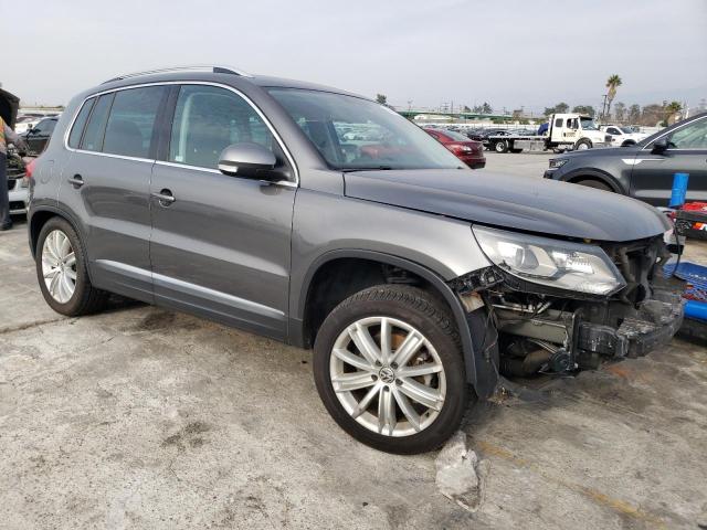 WVGAV7AX8GW516846 | 2016 VOLKSWAGEN TIGUAN S