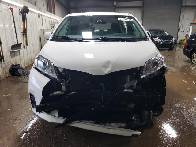 5TDKZ3DC4KS003598 | 2019 TOYOTA SIENNA LE