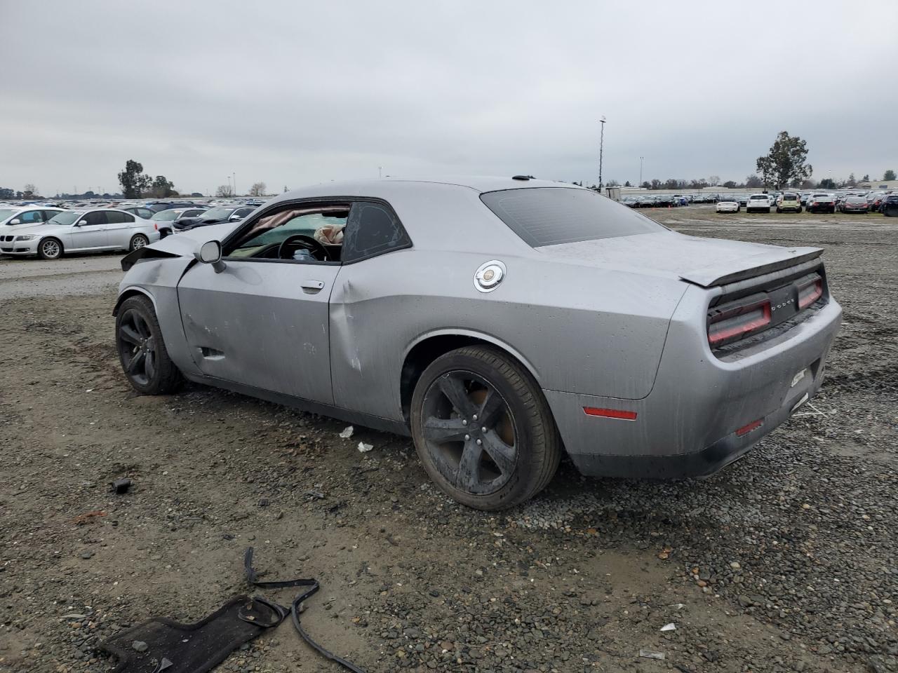 2017 Dodge Challenger R/T vin: 2C3CDZBT8HH587492