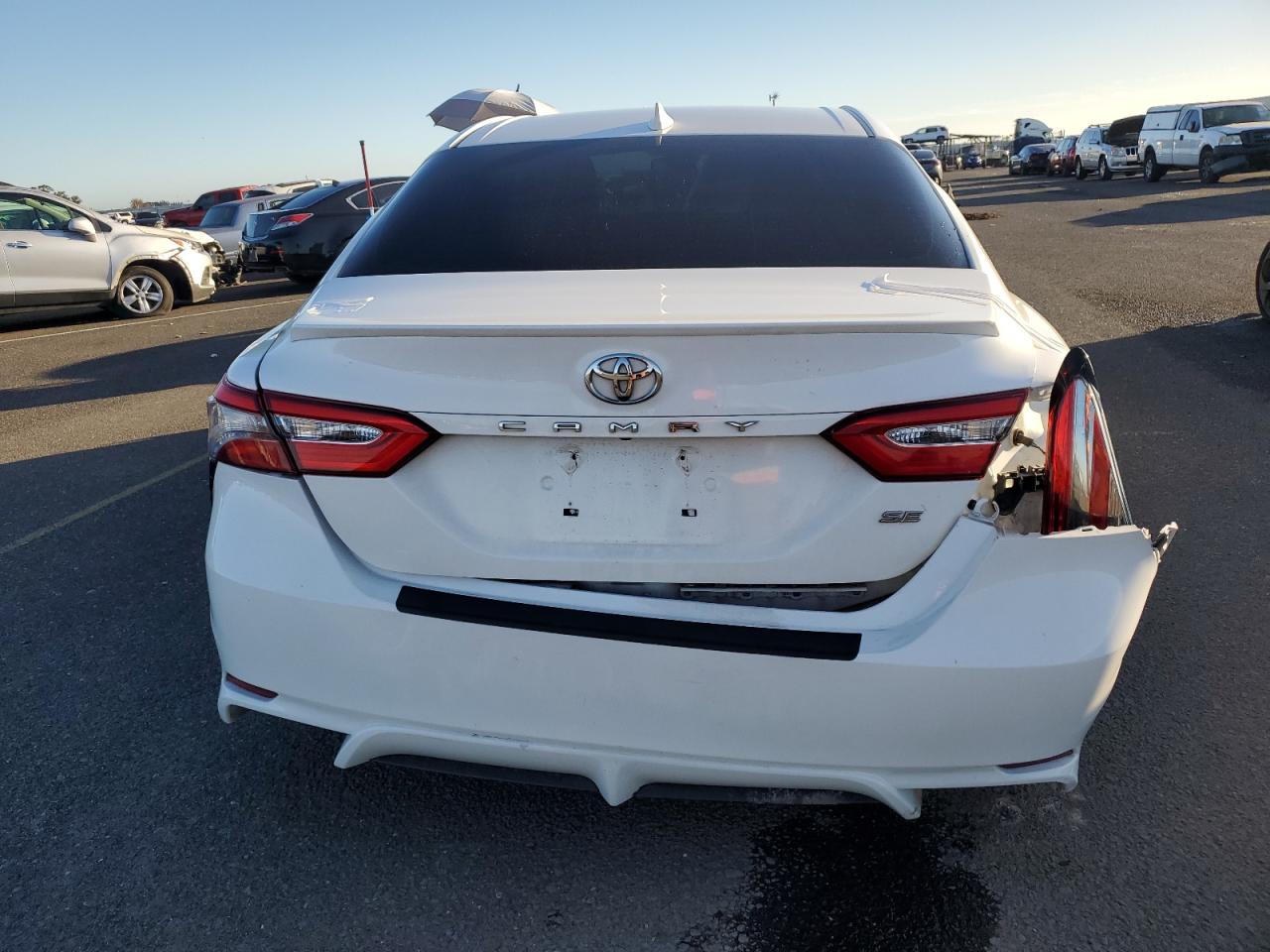 4T1B11HK0KU765492 TOYOTA CAMRY 2019