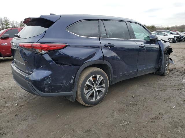 VIN 5TDGZRBH8MS108137 2021 Toyota Highlander, Xle no.3