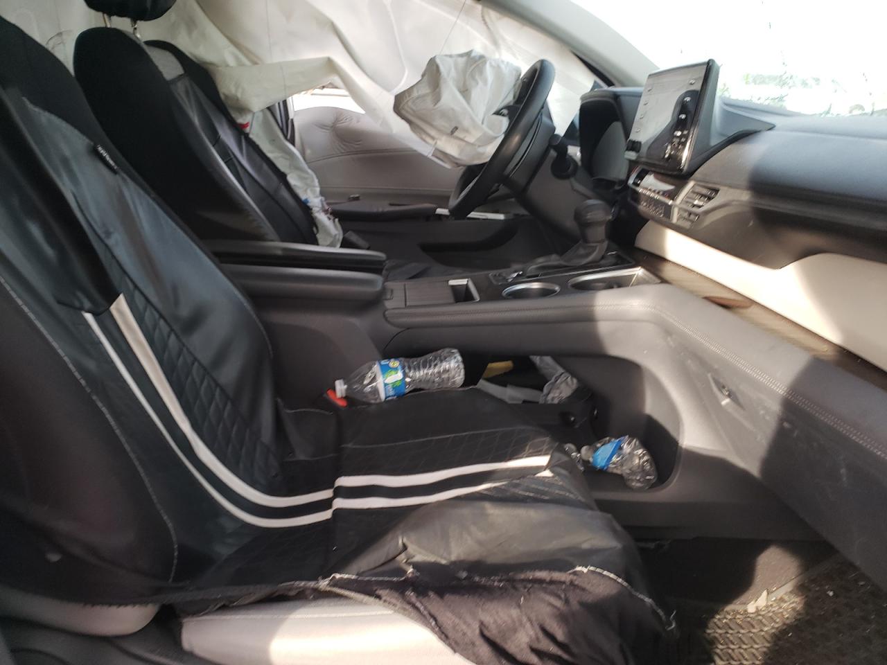 5TDKRKEC5NS117008 2022 Toyota Sienna Le