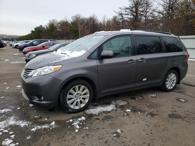 2016 Toyota Sienna XLE