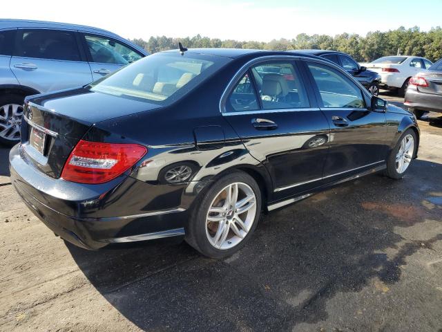 VIN WDDGF4HB4DF998317 2013 Mercedes-Benz C-Class, 250 no.3