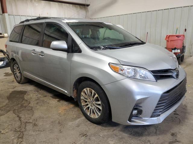 5TDYZ3DC3KS971962 | 2019 TOYOTA SIENNA XLE