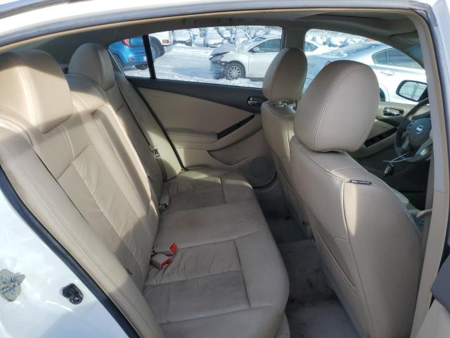 2011 Nissan Altima - Image 10