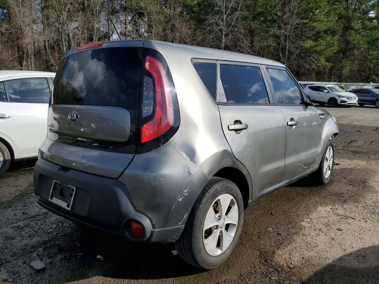 2016 Kia Soul vin: KNDJN2A27G7288411