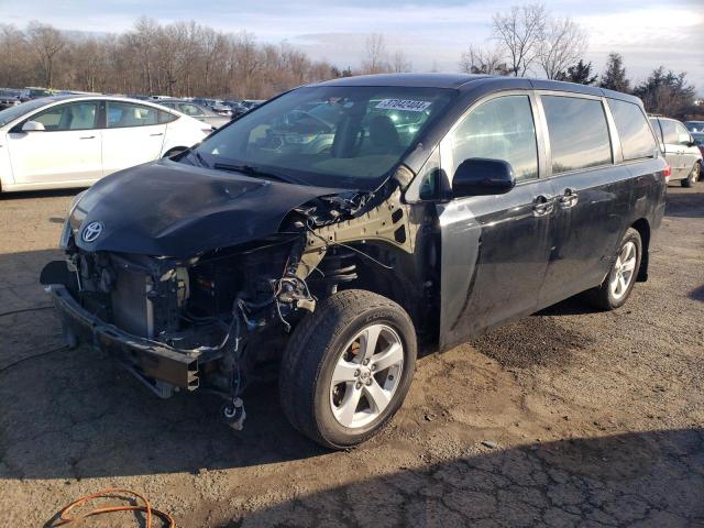 2014 Toyota Sienna 