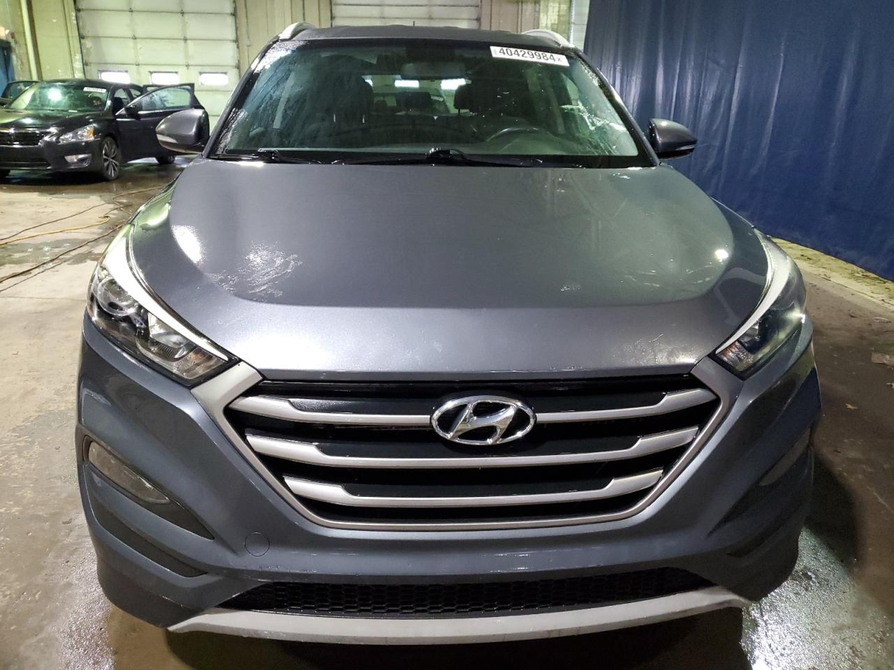 KM8J3CA25HU338524 2017 Hyundai Tucson Limited