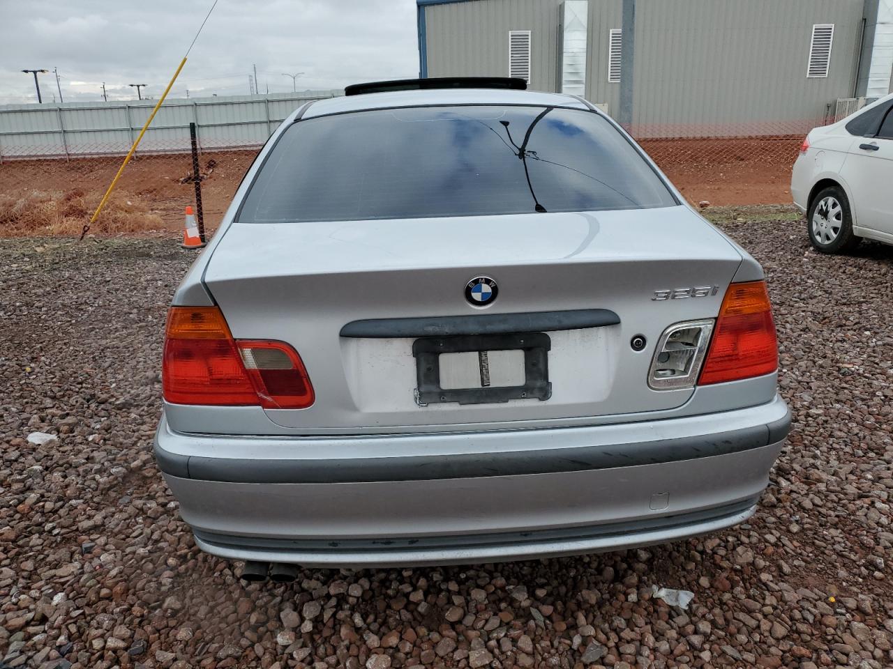 WBAAV33421FU86229 2001 BMW 325 I