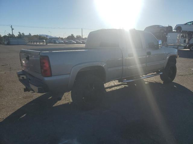 Image 3 of 2005 Chevrolet Silverado salvage vehicle - Lot #36891124 at Copart