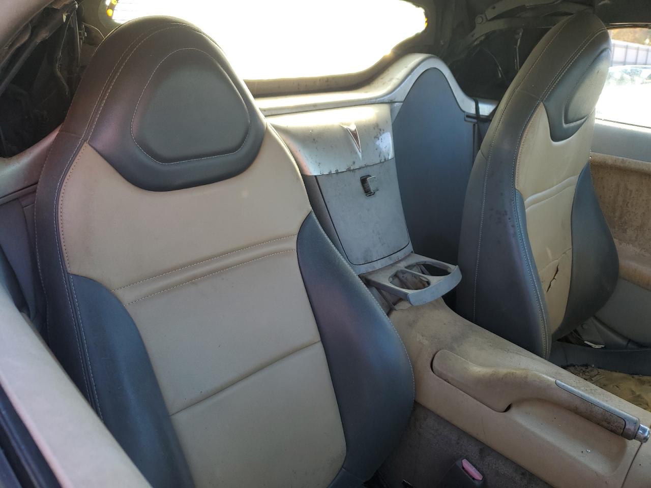 1G2MB33B56Y000827 2006 Pontiac Solstice