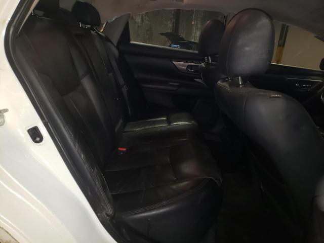 2015 Nissan Altima - Image 10