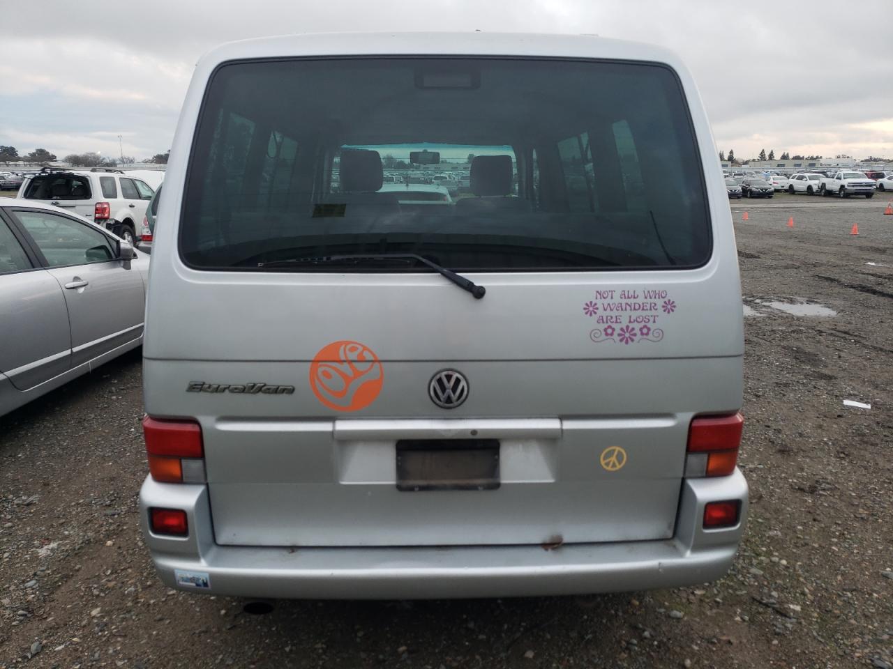 WV2MB47032H013274 2002 Volkswagen Eurovan Mv