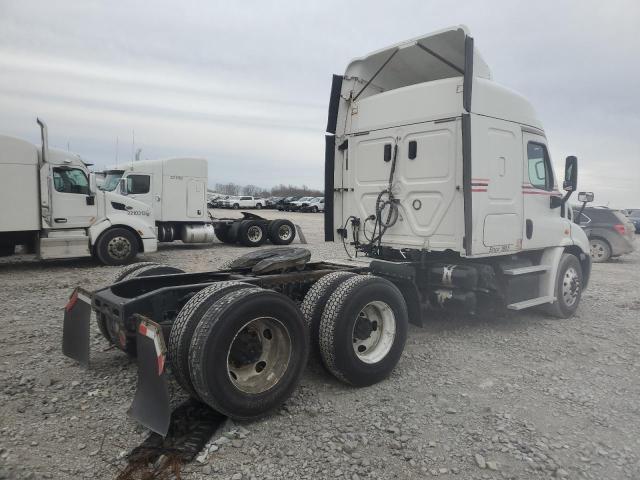 Lot #2320918635 2017 FREIGHTLINER CASCADIA 1 salvage car