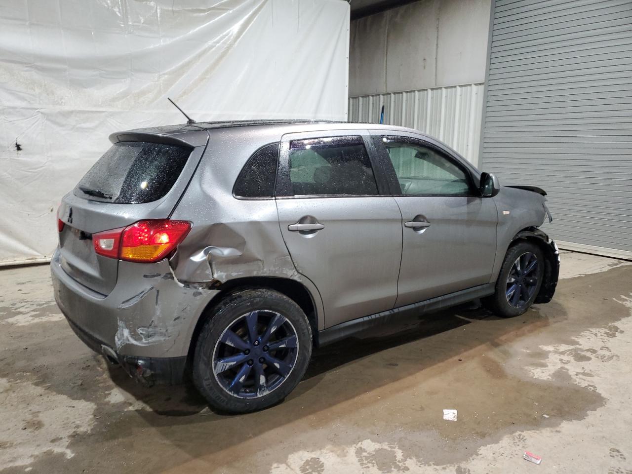 2015 Mitsubishi Outlander Sport Es vin: 4A4AR3AU6FE008816