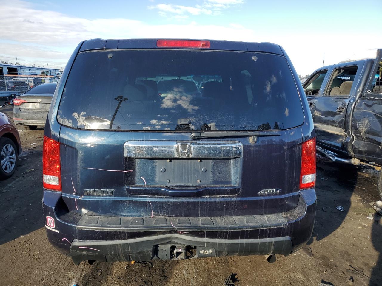 5FNYF4H27BB091366 2011 Honda Pilot Lx