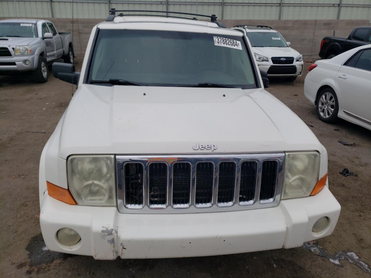 1J8HG48PX7C676335 2007 Jeep Commander