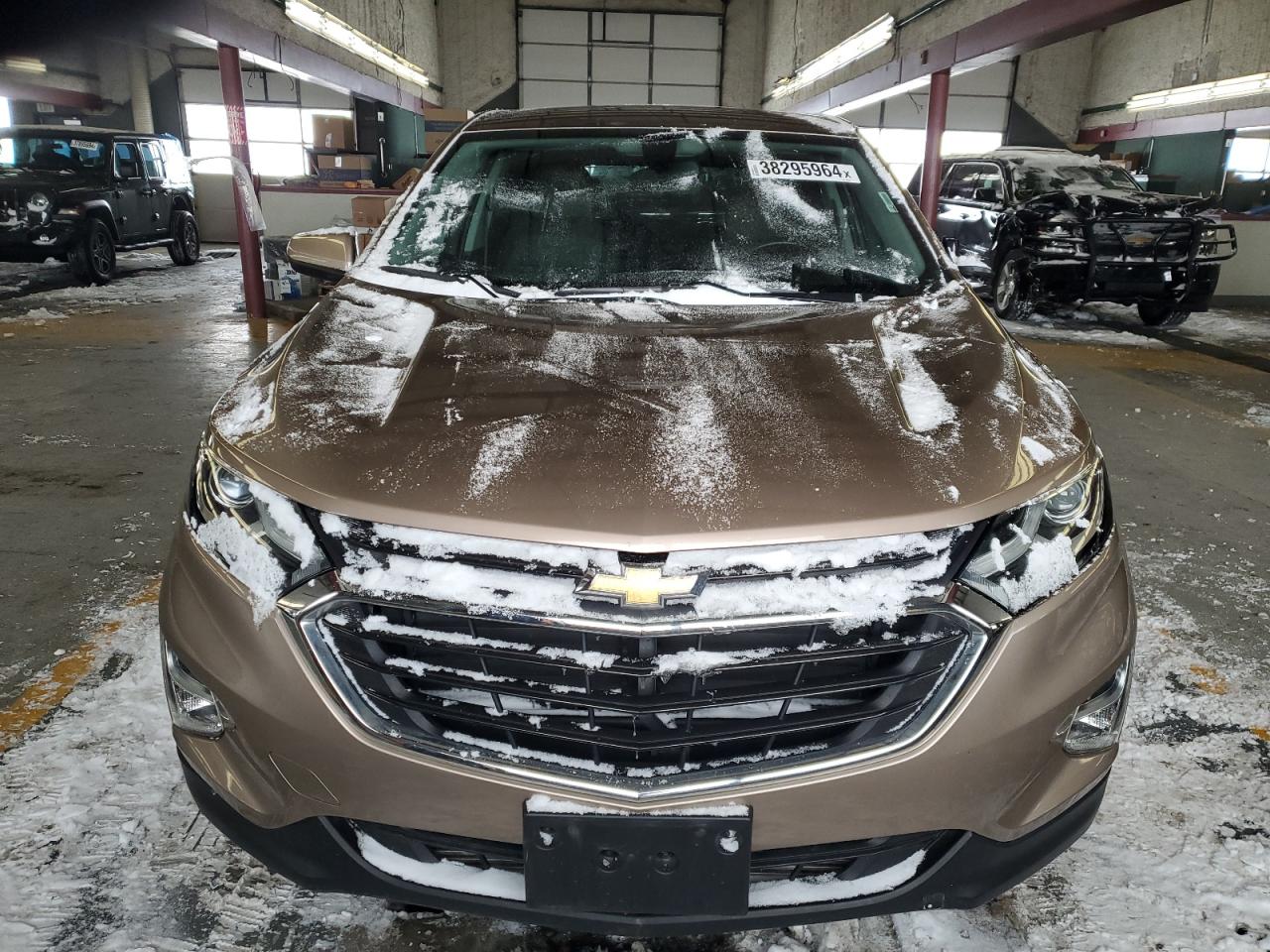 2GNAXJEV3J6255526 2018 Chevrolet Equinox Lt