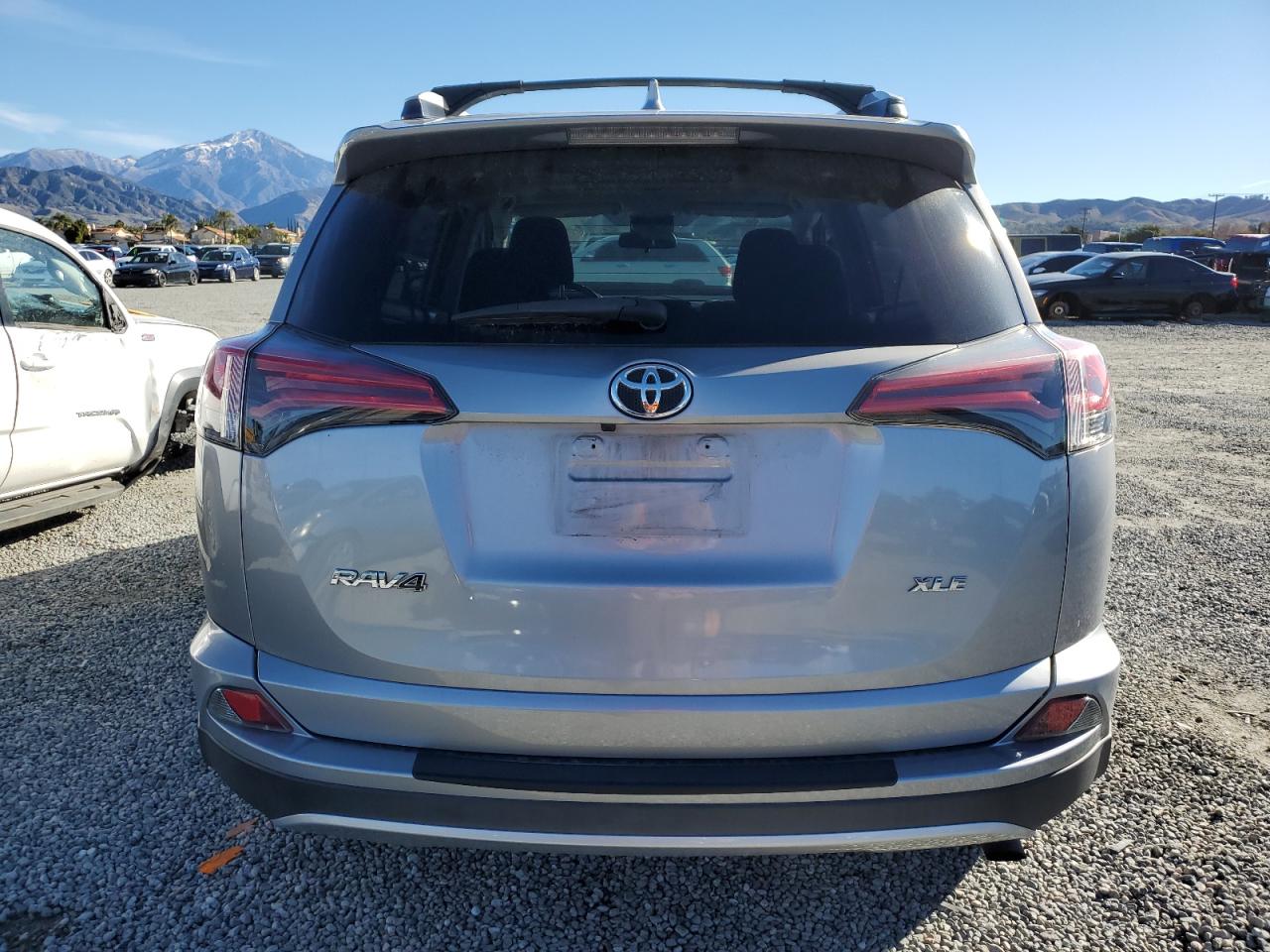 VIN: 2T3WFREV2GW292676 2016 TOYOTA RAV4
