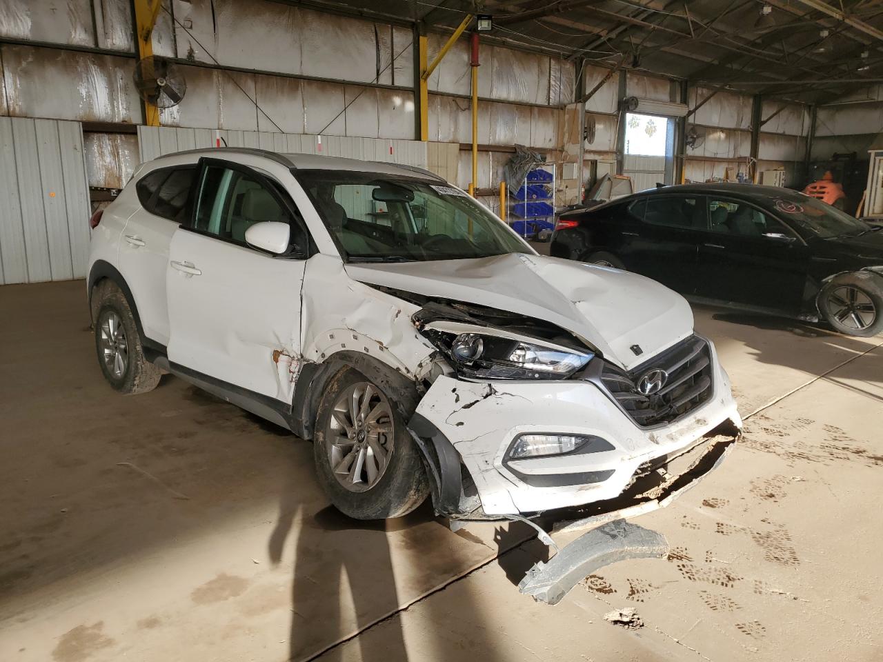 KM8J33A45HU563687 2017 Hyundai Tucson Limited