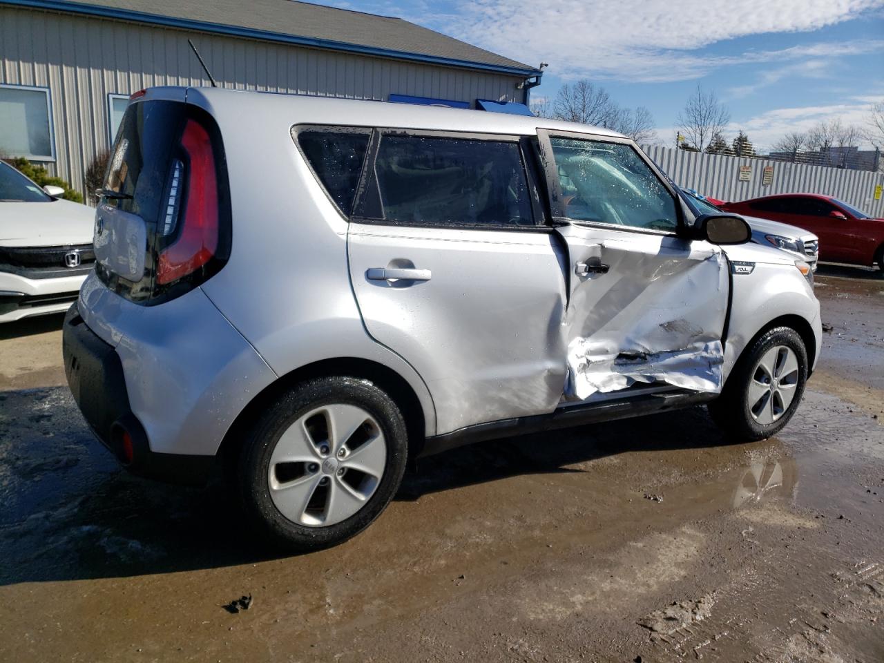 2016 Kia Soul vin: KNDJN2A23G7857576