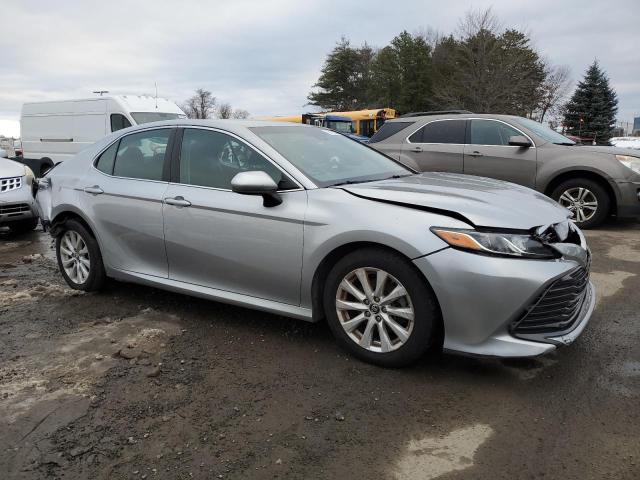 4T1B11HK9JU100735 | 2018 TOYOTA CAMRY L