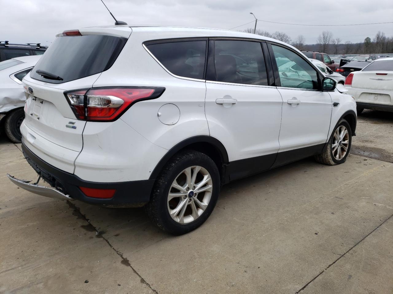 1FMCU9GD4HUE76590 2017 Ford Escape Se