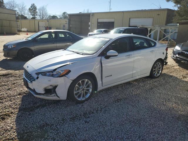 Lot #2540001029 2019 FORD FUSION SE salvage car