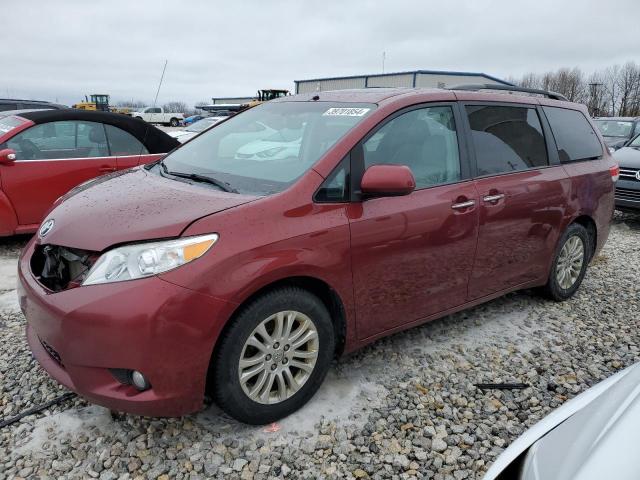 2013 Toyota Sienna XLE