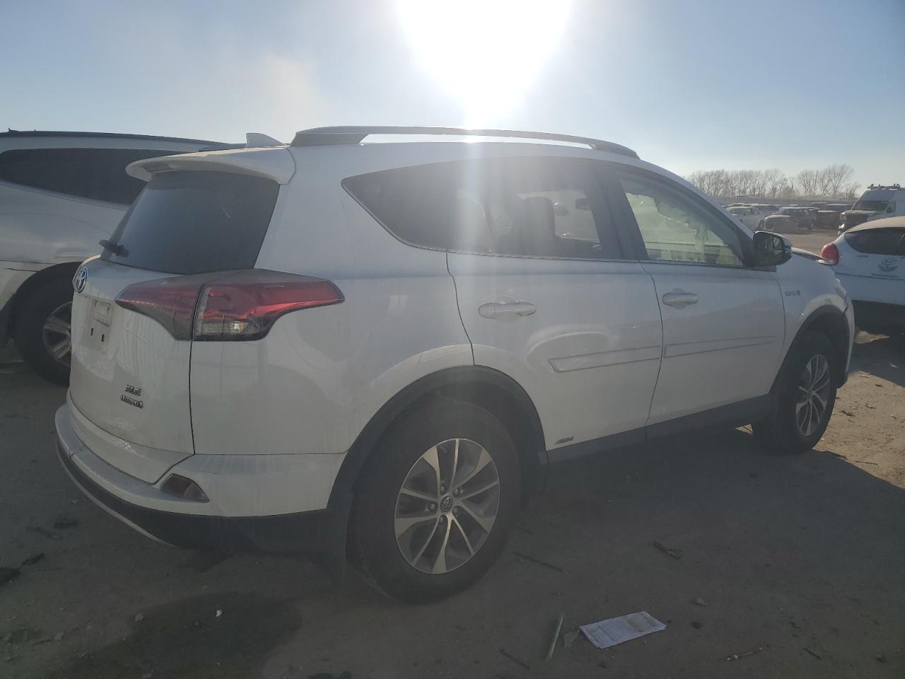 JTMRJREVXHD147427 2017 Toyota Rav4 Hv Le