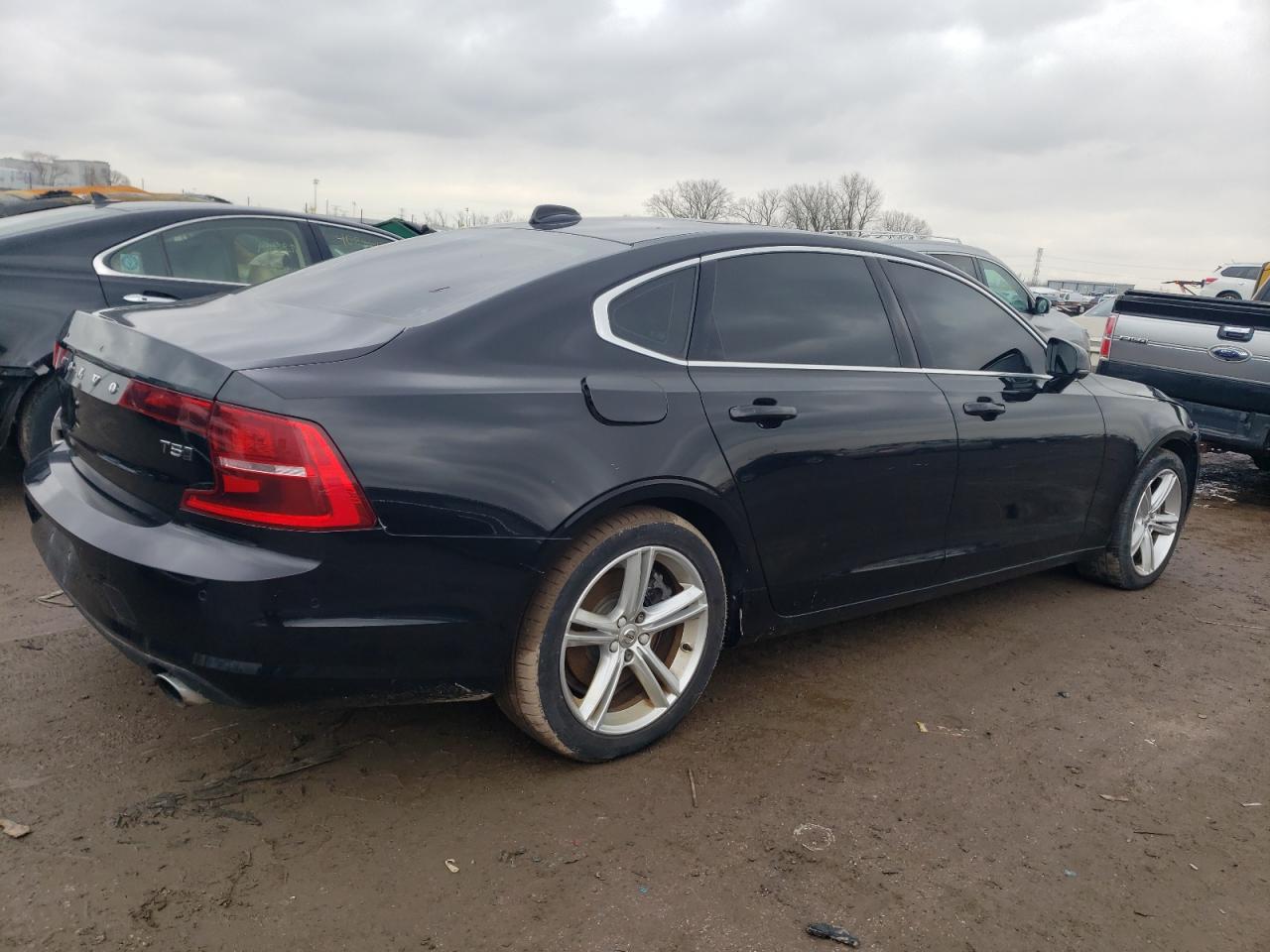 LVY982MK9JP016464 2018 Volvo S90 T5 Momentum