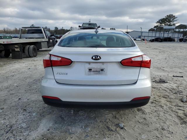 KNAFK4A67G5475766 | 2016 KIA FORTE LX