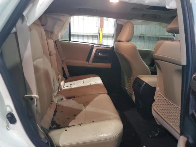 2019 TOYOTA 4RUNNER SR JTEBU5JR4K5646425