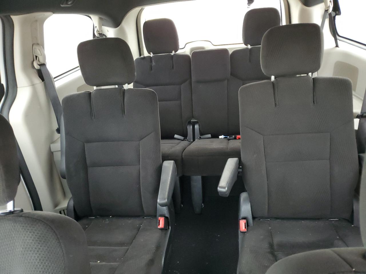 2C4RDGBGXGR116174 2016 Dodge Grand Caravan Se