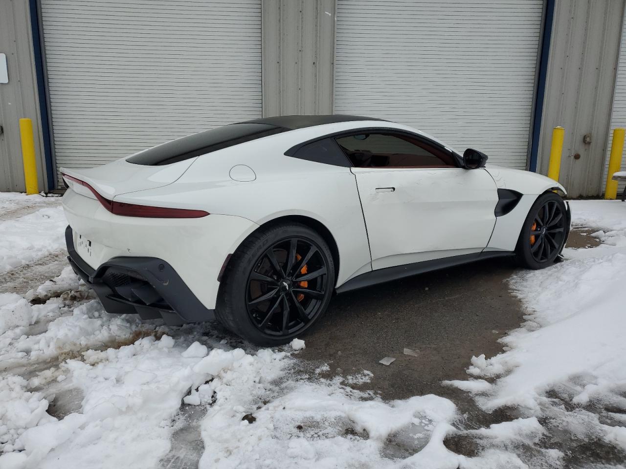 2019 Aston Martin Vantage vin: SCFSMGAW7KGN02654