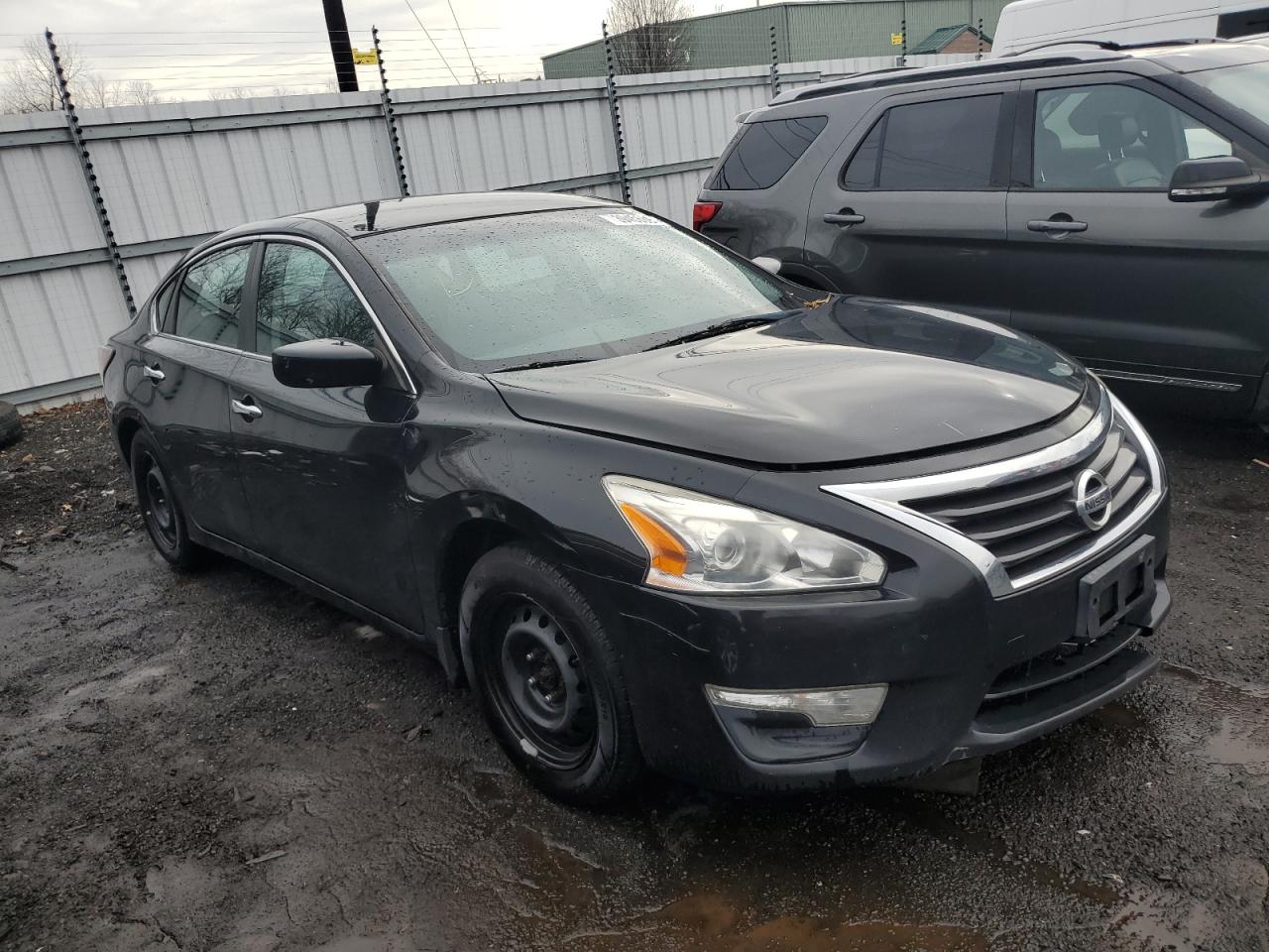 2015 Nissan Altima 2.5 vin: 1N4AL3AP2FC463683