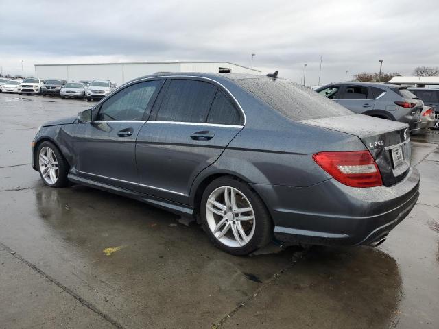 VIN WDDGF4HB5DR292584 2013 Mercedes-Benz C-Class, 250 no.2