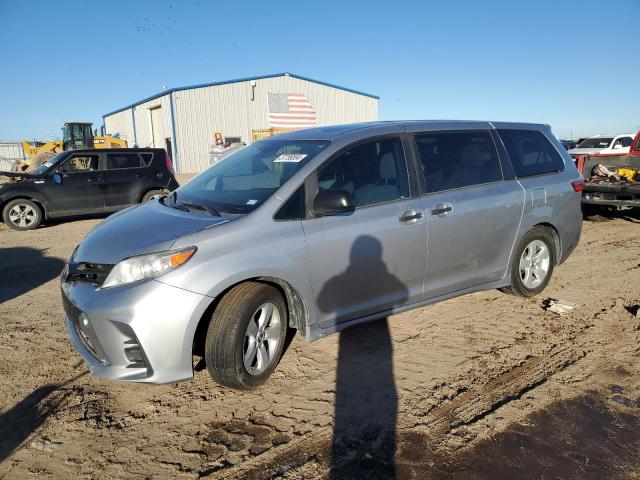 2018 Toyota Sienna L