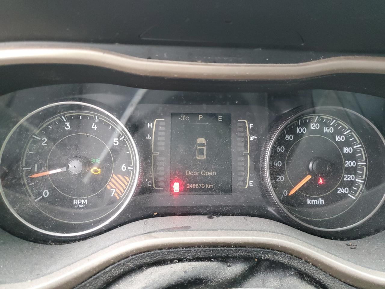 1C4PJMAB8FW500822 2015 Jeep Cherokee Sport