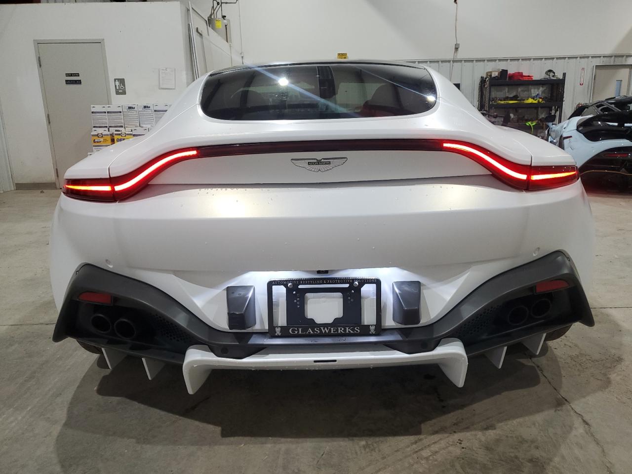 2019 Aston Martin Vantage vin: SCFSMGAWXKGN01417