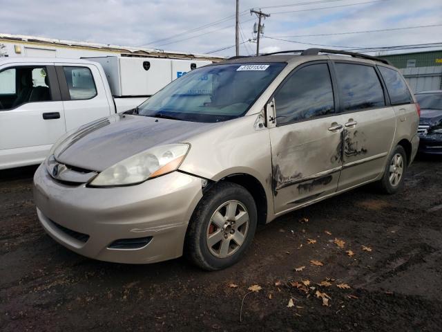 2009 Toyota Sienna CE