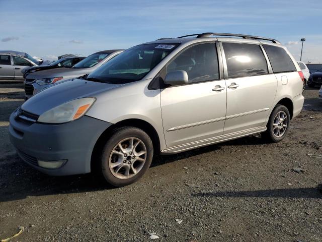 2004 Toyota Sienna XLE