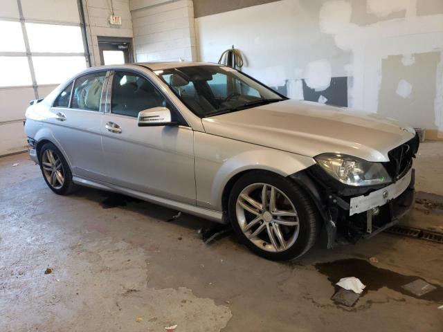 VIN WDDGF8AB0DR288640 2013 Mercedes-Benz C-Class, 3... no.4